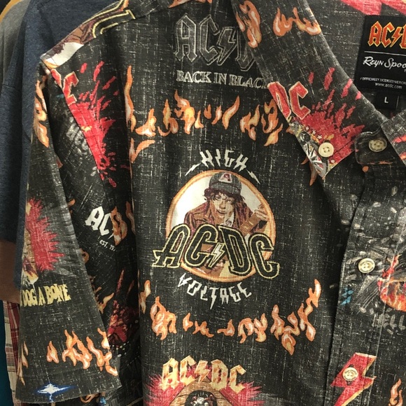 Reyn Spooner AC/DC Black and Red Casual Button Down Shirt - Picture 4 of 5